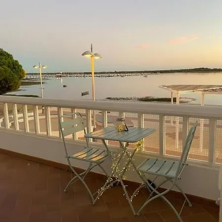 아파트 Paseo Maritimo 17 엘롬피도